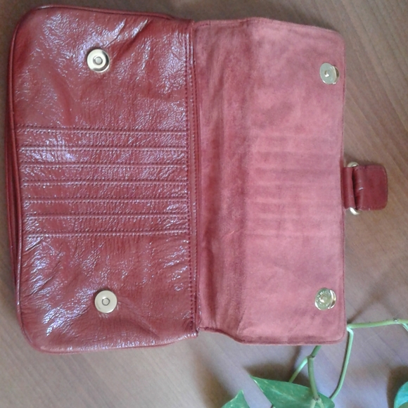 Red Patent Cynthia Rowley Bag - Picture 3 of 7